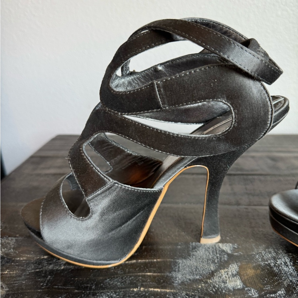 Leon Max Satin Heels - Size 8 - Picture 7 of 14